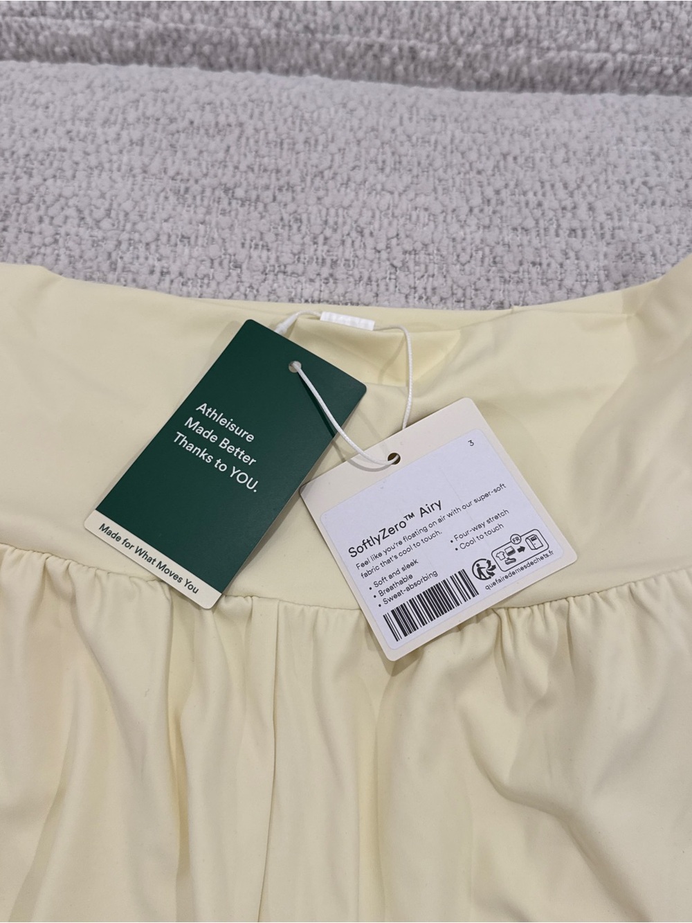 NWT HALARA Women's High Rise SoftlyZero Airy Shorts - Picture 3 of 5